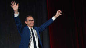 France's Minister of the Interior and candidate for the 2025 presidential election of right wing The Republicans (Les Republicains, LR) party Bruno Retailleau gestures during his last public meeting b
